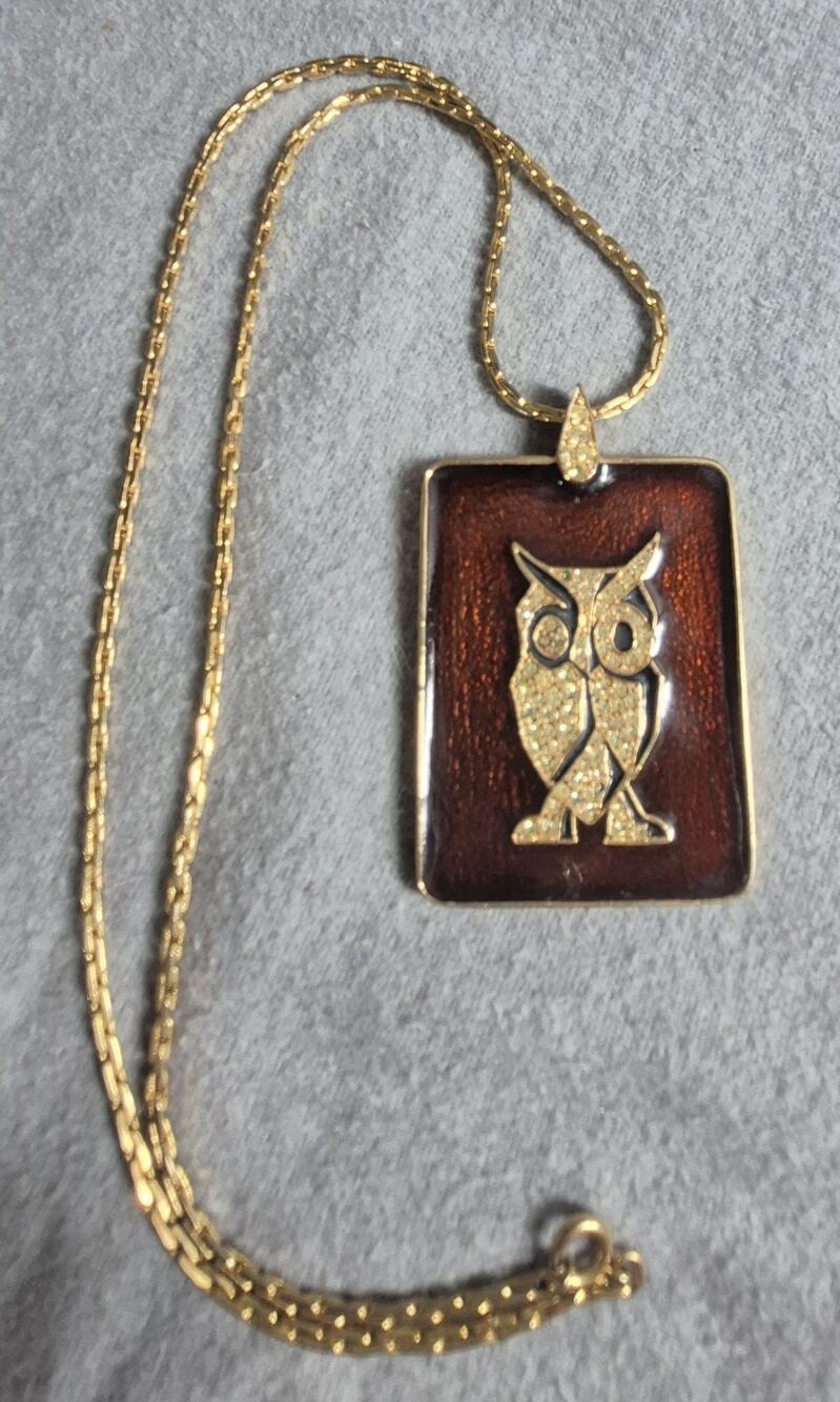 Vintage JOMAZ Owl Pendant Necklace 28 Inch Gold Tone Brown Rhinestone Signed